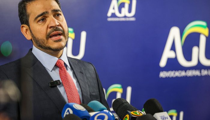 AGU vai ao STF para reverter derrubada de decreto do IOF