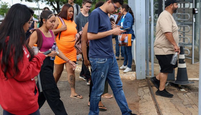 Candidatos isentos de taxa do Enem recebem orientações pelo Gov.br