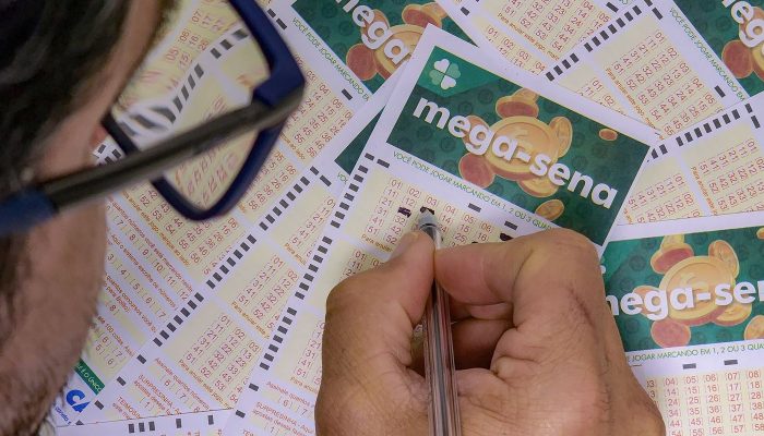Mega-Sena acumula e prêmio principal vai para R$ 45 milhões