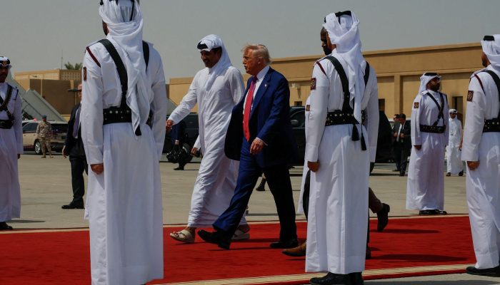 Trump reafirma desejo de tomar Gaza; Hamas diz que não está à venda