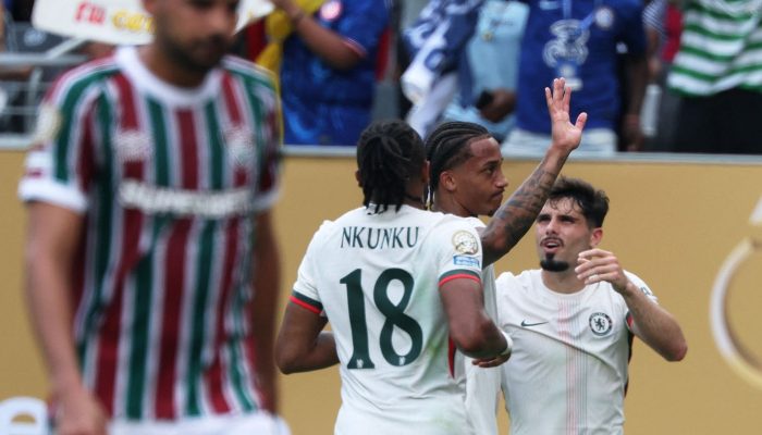 João Pedro marca dois e tira Fluminense da Copa do Mundo de Clubes