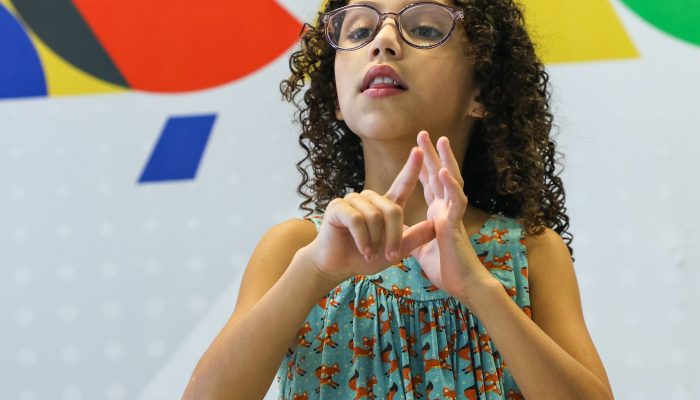 Enem: publicado o edital em Libras destinado a pessoas com deficiência