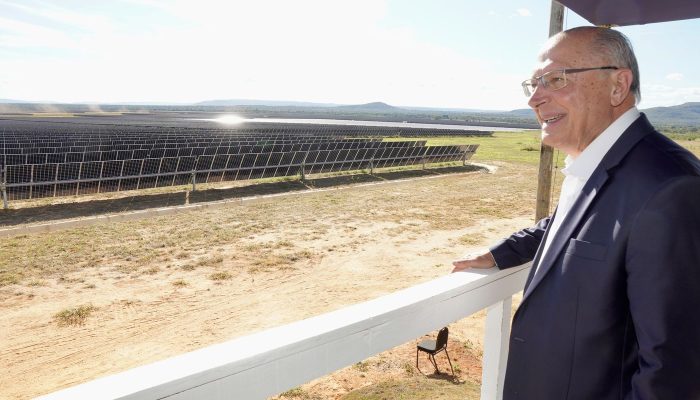 Novo parque solar em Minas Gerais pode abastecer 350 mil habitantes