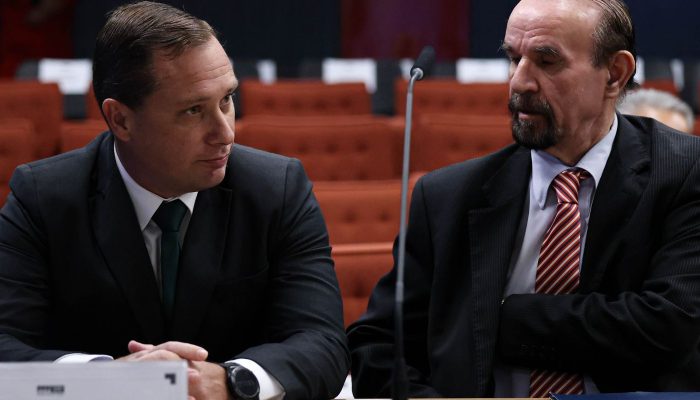 Cid confirma que Bolsonaro presenciou apresentação de minuta golpista