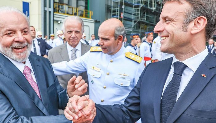 Lula e Macron se comprometem a mais diálogo para acordo Mercosul-UE