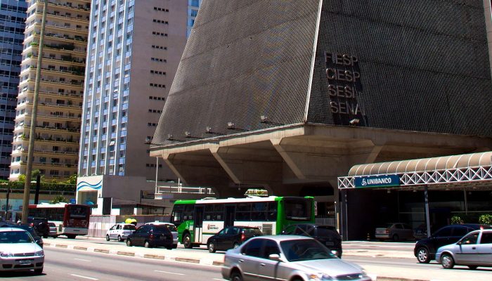 Entidades dos bancos e das indústrias criticam aumento do IOF