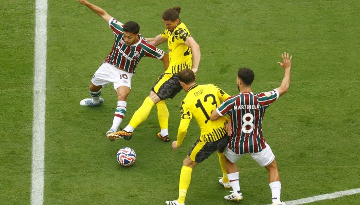 Flu domina Borussia, mas fica no 0 a 0 na estreia do Mundial de Clubes