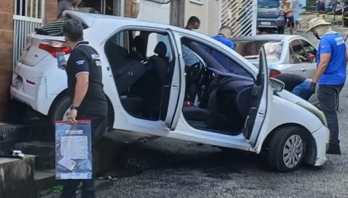 Na tarde de segunda-feira (09) um motorista de aplicativo foi assassinado a tiros no bairro Goiabal, em São Luís. A vítima foi identificada como identificado como Sancler Cardoso dos Santos