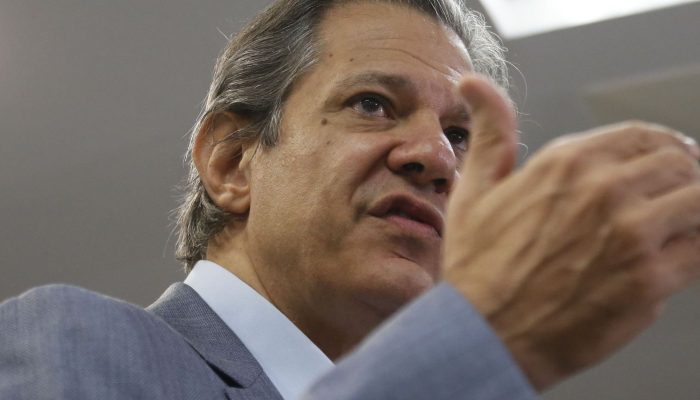 Haddad elogia retirada do ressarcimento do INSS do arcabouço fiscal
