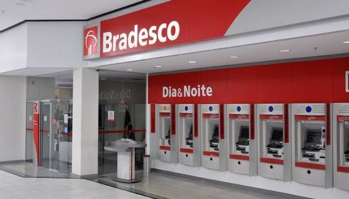 Deputado diz que Bradesco não enviou nem office-boy pra audiência