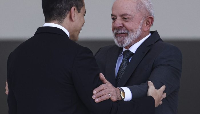 Relações com países sul-americanos são prioridades, diz Lula a Noboa