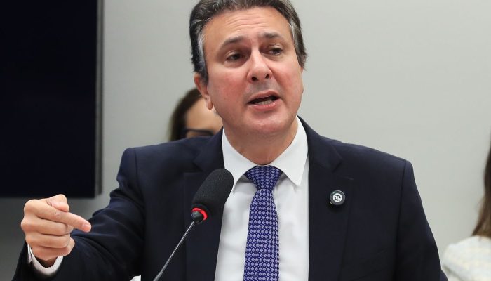 MEC fará recomposição de R$ 400 milhões do orçamento das universidades