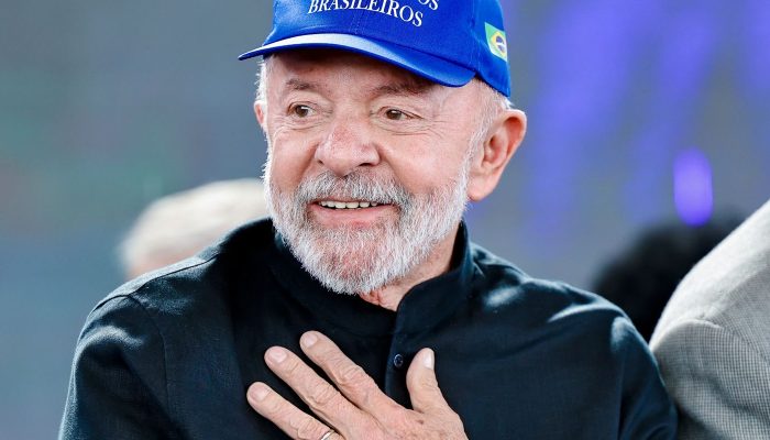 Lula critica jornada 6x1 e defende escala de trabalho “mais flexível”