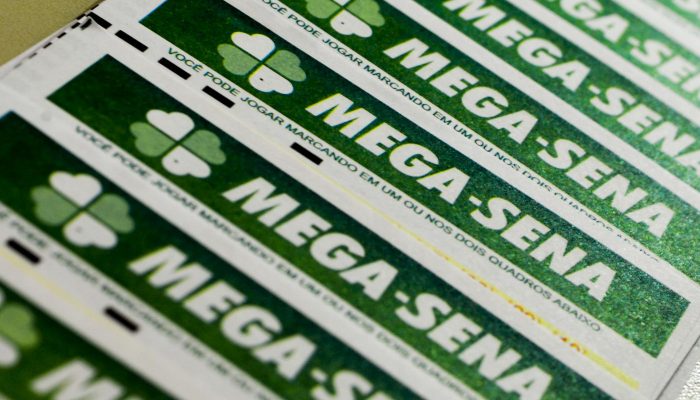 Mega-Sena acumula novamente e prêmio principal vai para R$ 130 milhões