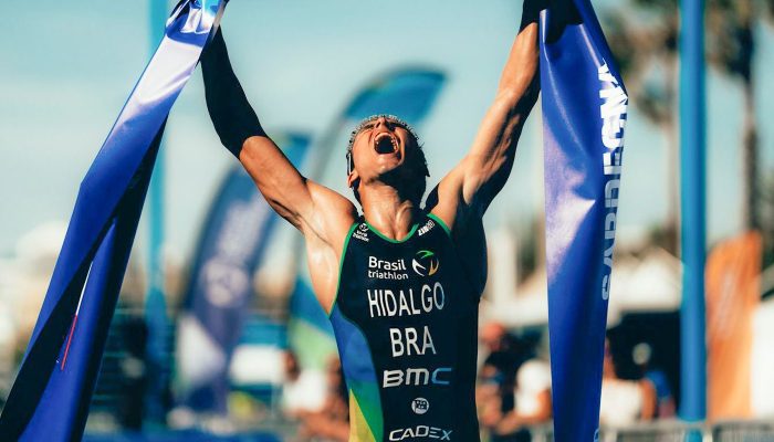 Miguel Hidalgo conquista vitória histórica na elite do triatlo mundial