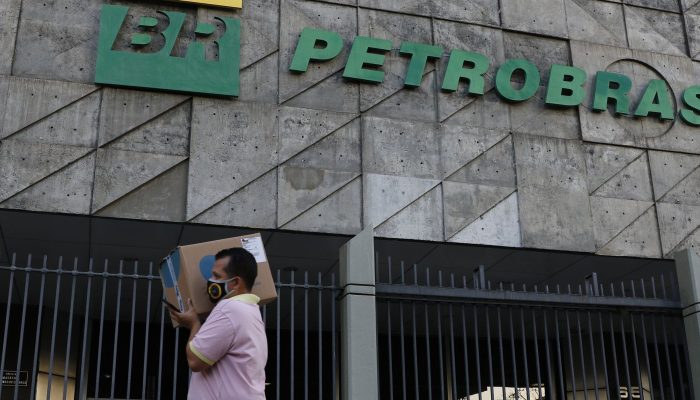 Petrobras assina acordo e reassumirá duas fábricas de fertilizantes