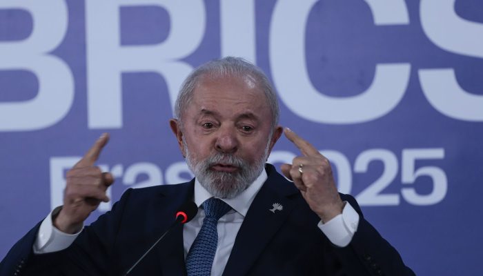 Lula afirma que Brics representa nova forma de fazer política