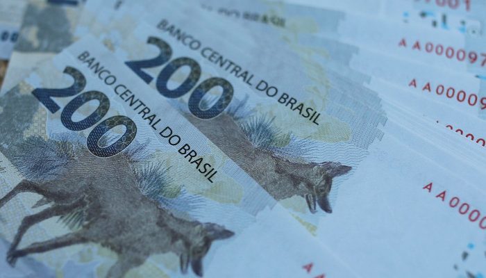 Entenda: disputa em torno do IOF define quem paga por ajuste fiscal