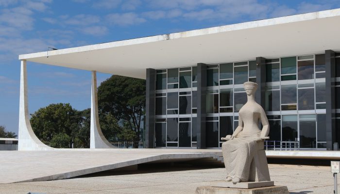 STF mantém regra que impede registro de candidato que não presta conta