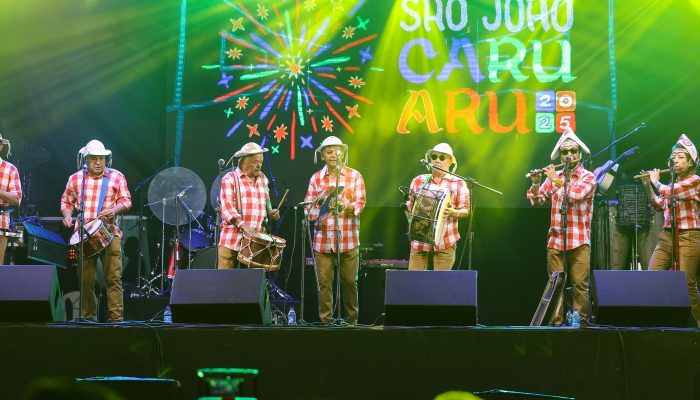 Forró embala São João de Caruaru, "o maior do mundo"