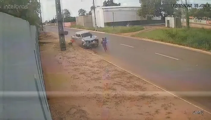 O acidente resultou na morte de uma mulher e deixou sete pessoas feridas, entre elas três crianças.  