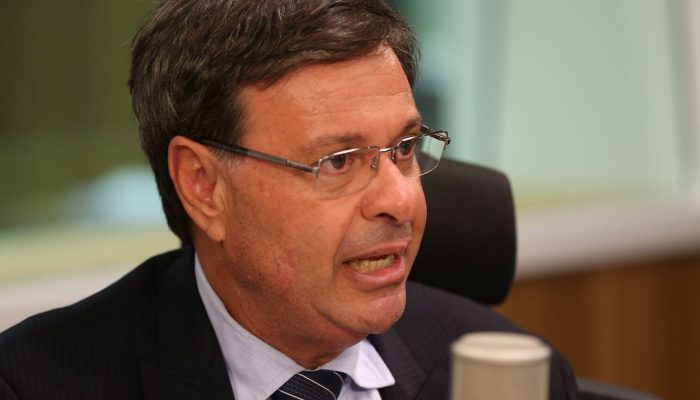 Ex-ministro Gilson Machado é preso pela PF